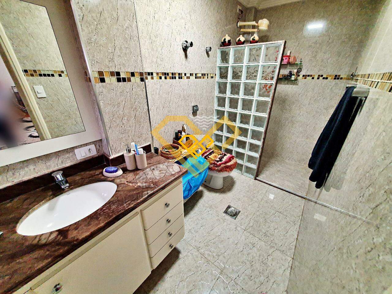 Apartamento à venda no Gonzaga: 