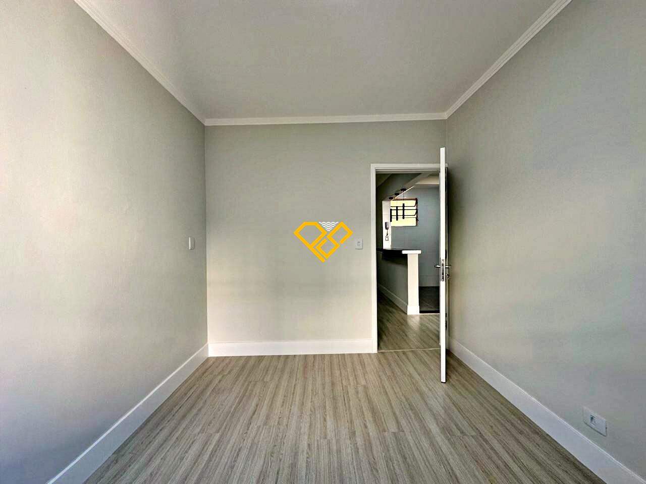 Apartamento à venda no Embaré: Dormitório 2