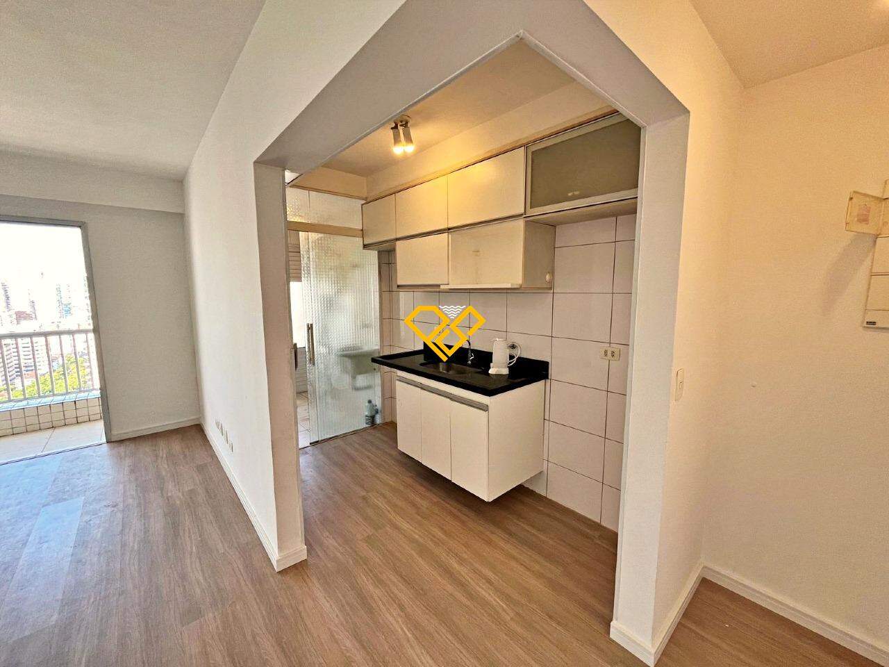 Apartamento à venda no Encruzilhada: Cozinha