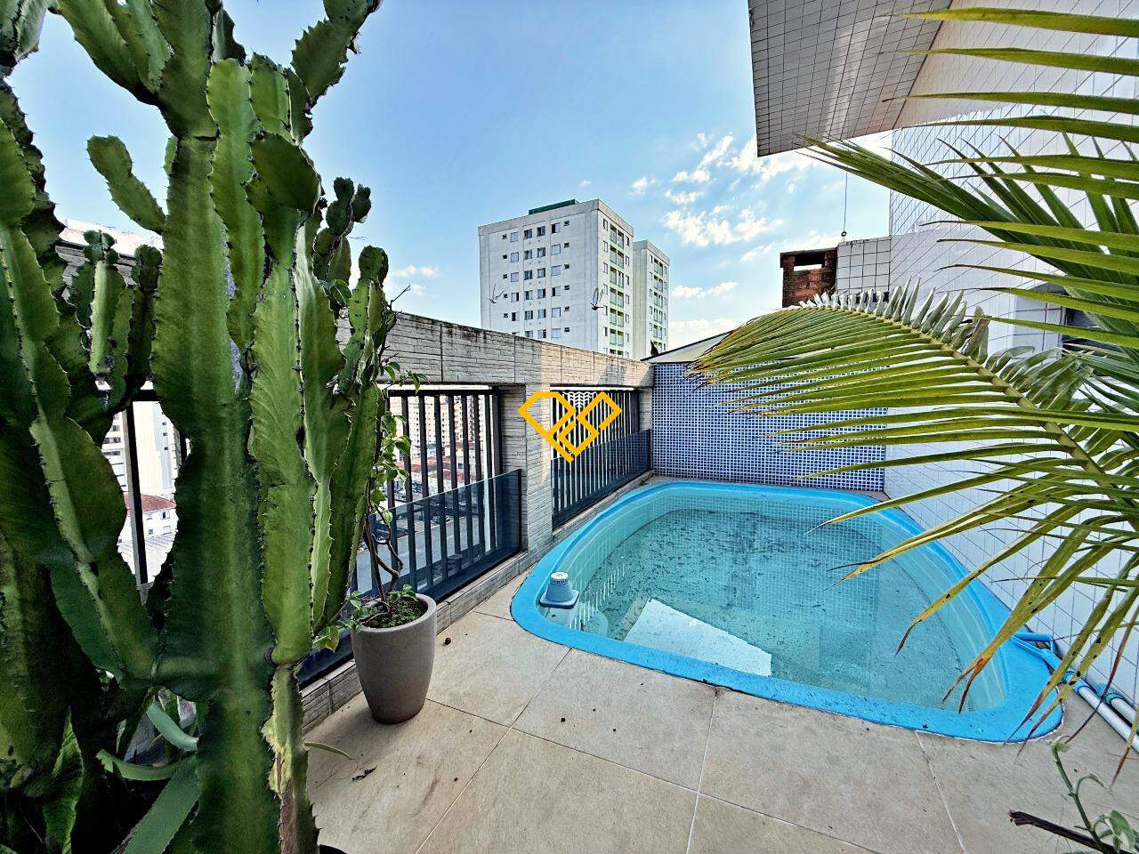 Cobertura à venda no Vila Mathias: Piscina