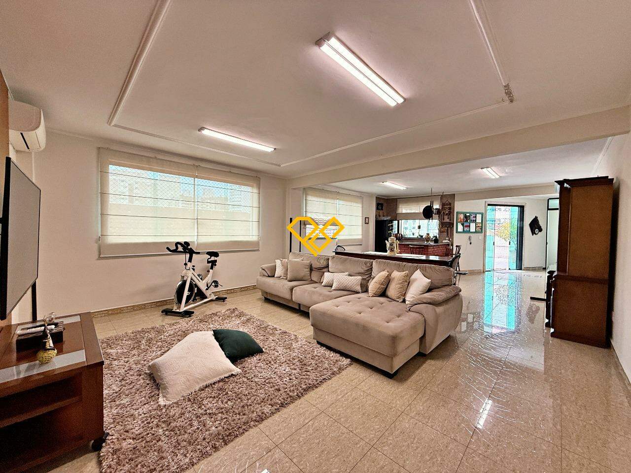 Sobreposta Alta à venda no Boqueirão: Sala 2° piso