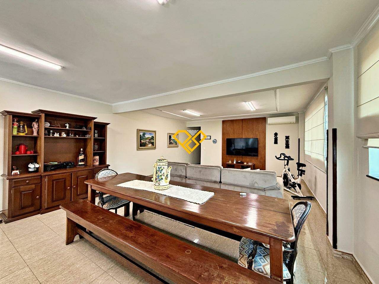 Sobreposta Alta à venda no Boqueirão: Sala 2° piso
