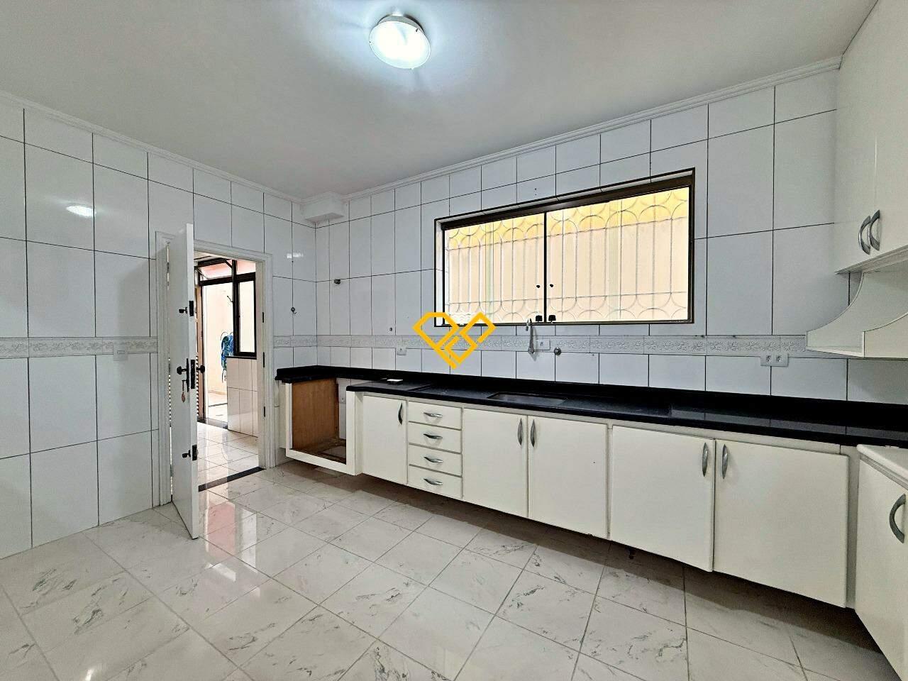 Sobreposta Baixa à venda no Boqueirão: Cozinha