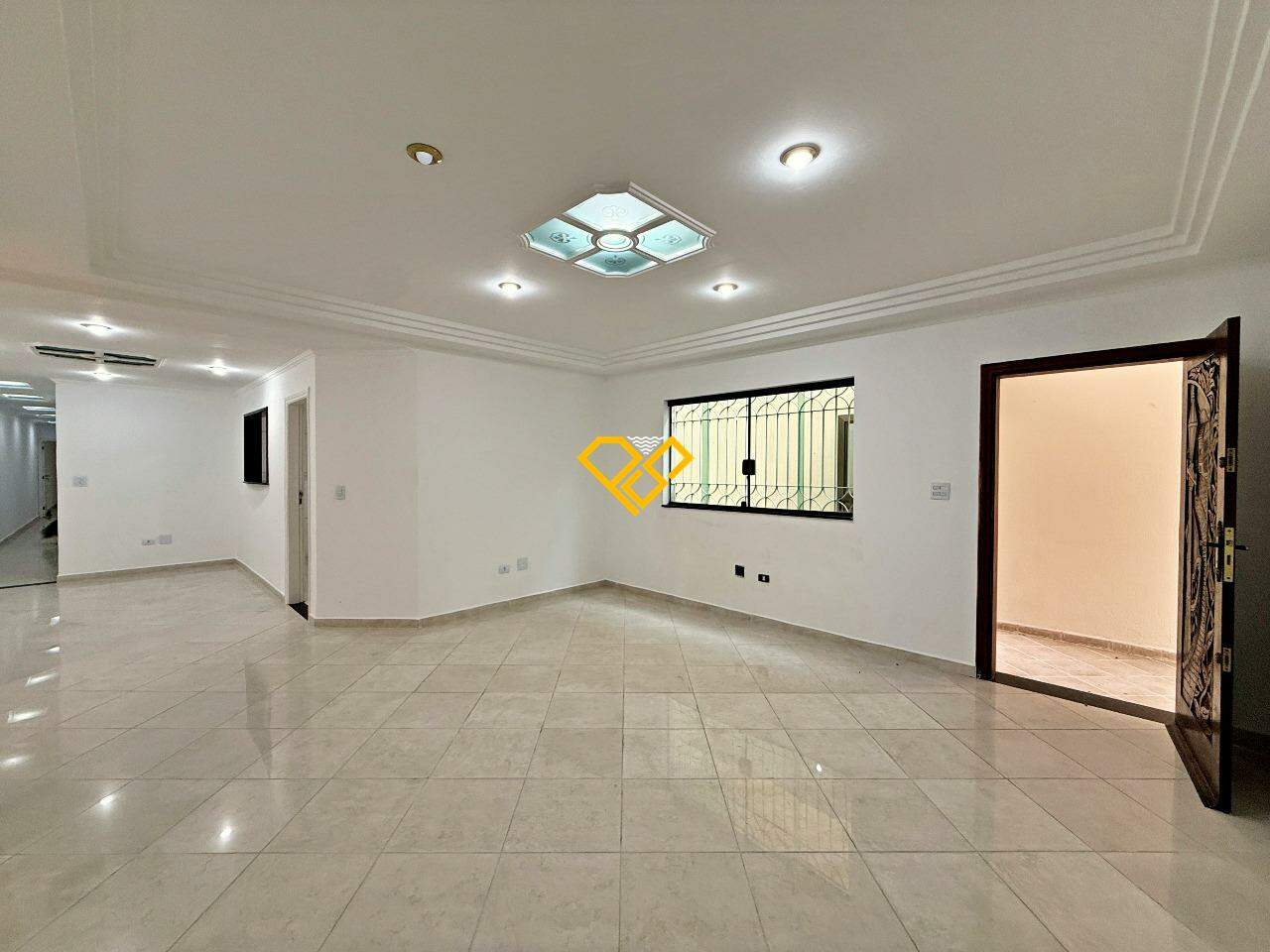 Sobreposta Baixa à venda no Boqueirão: Sala