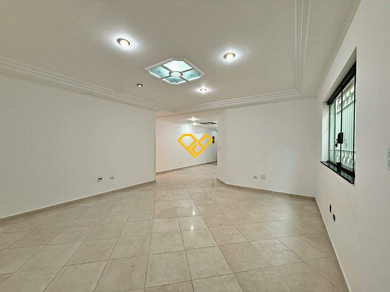 Sobreposta Baixa à venda no Boqueirão: Sala