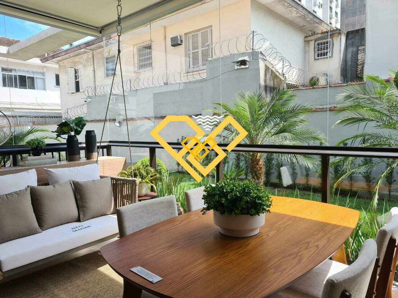 Apartamento à venda no Ponta da Praia: