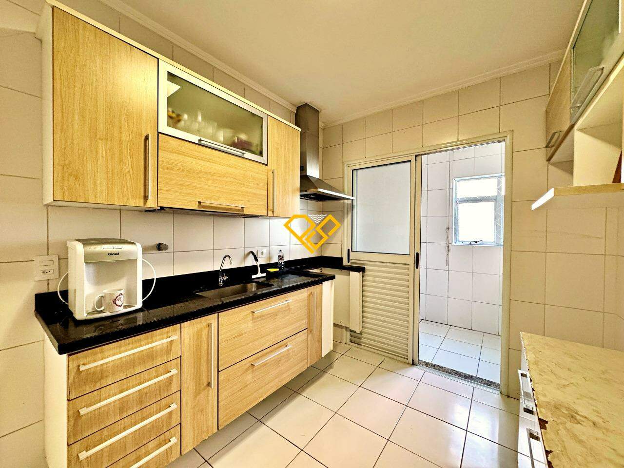 Apartamento à venda no Gonzaga: Cozinha