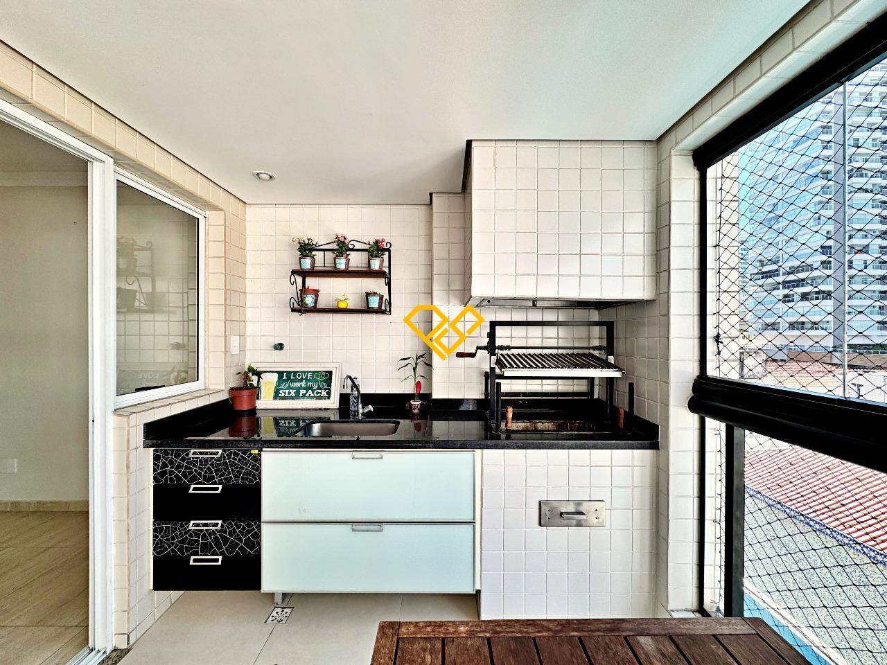 Apartamento à venda no Gonzaga: Varanda