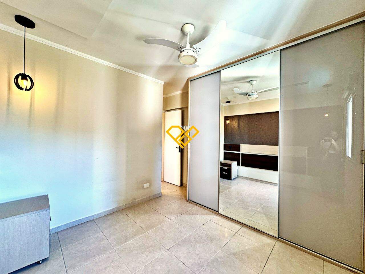Apartamento à venda no Gonzaga: Dormitório 1 - suíte