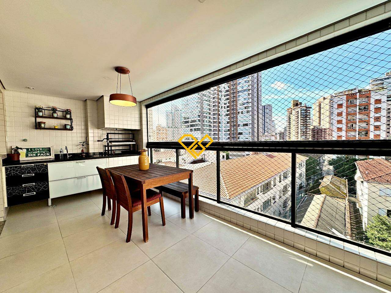 Apartamento à venda no Gonzaga: Varanda