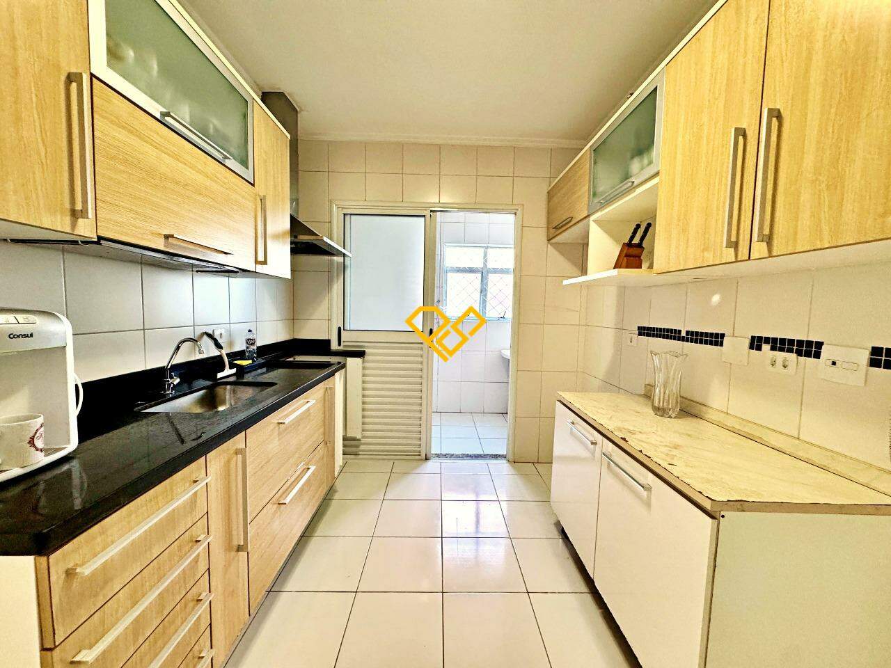 Apartamento à venda no Gonzaga: Cozinha