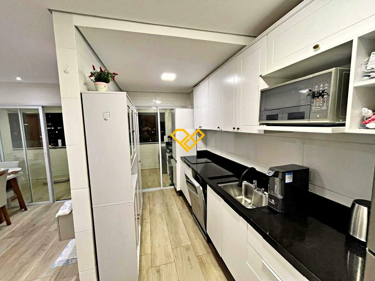 Apartamento à venda no Macuco: Cozinha