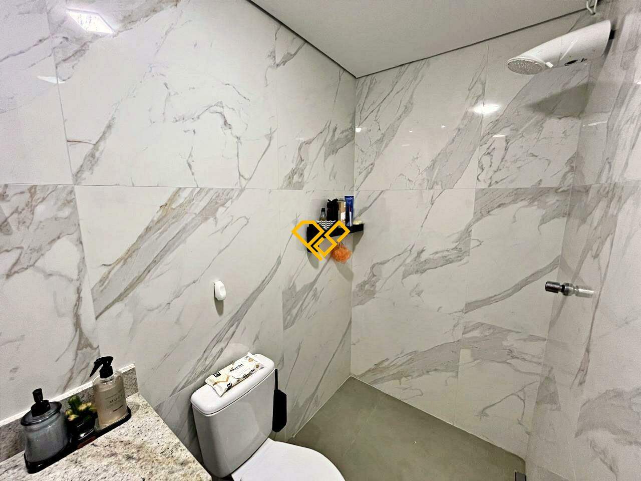 Apartamento à venda no Macuco: Wc suíte 