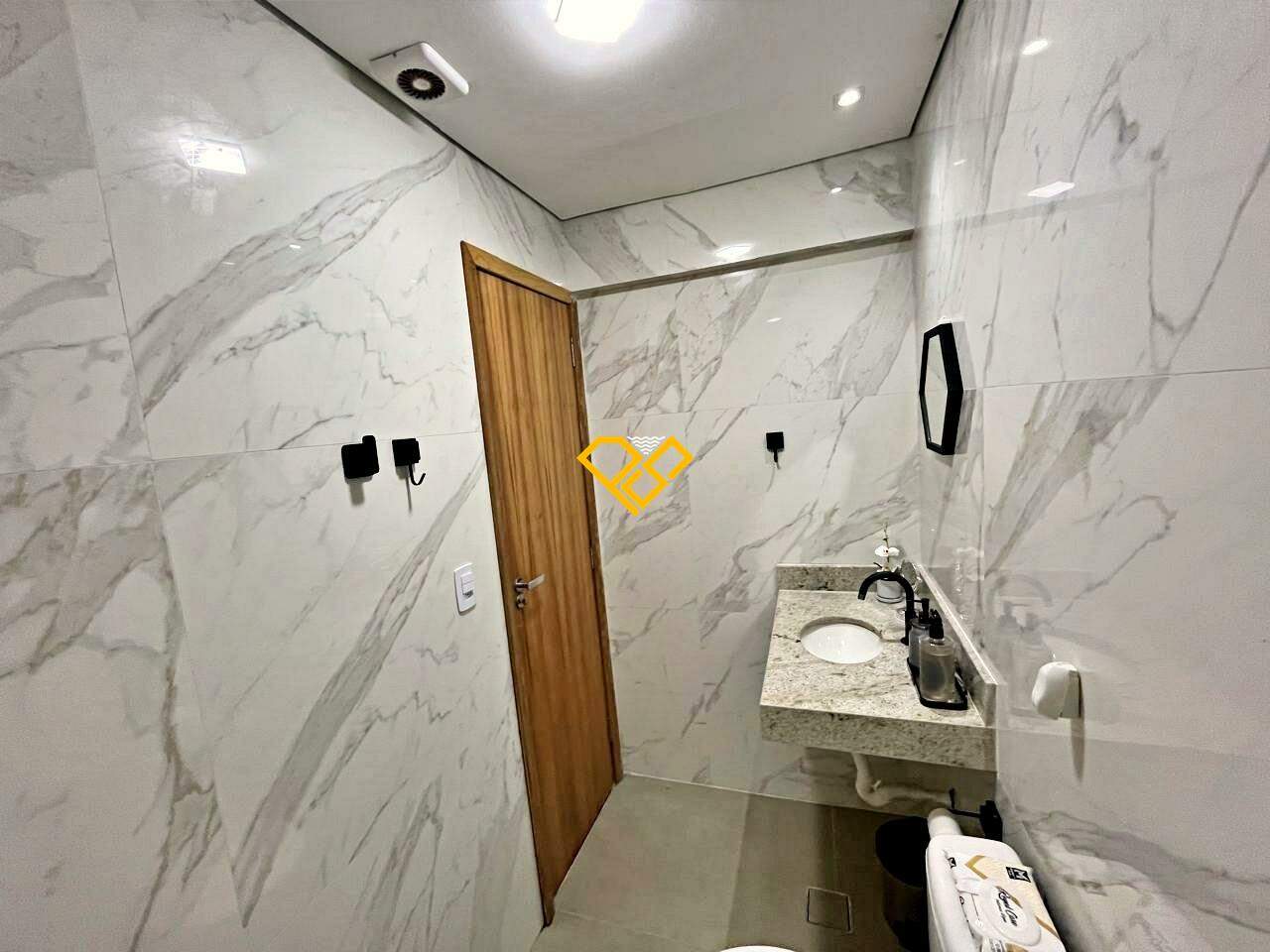 Apartamento à venda no Macuco: Wc suíte