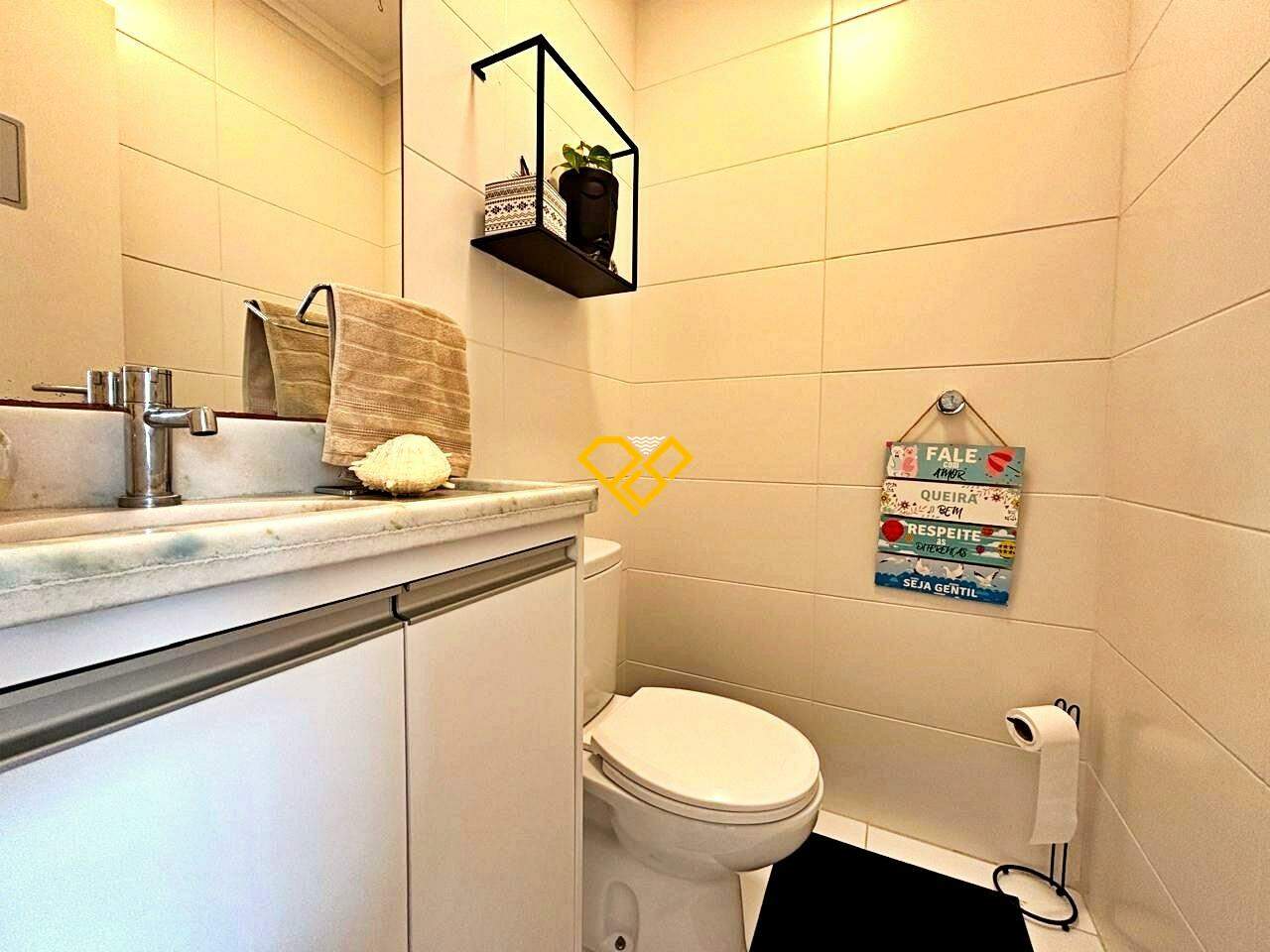 Apartamento à venda no Gonzaga: Lavabo