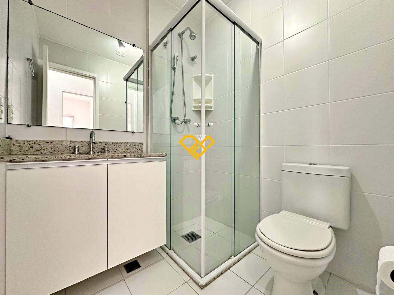 Apartamento à venda no Pompéia: Wc social