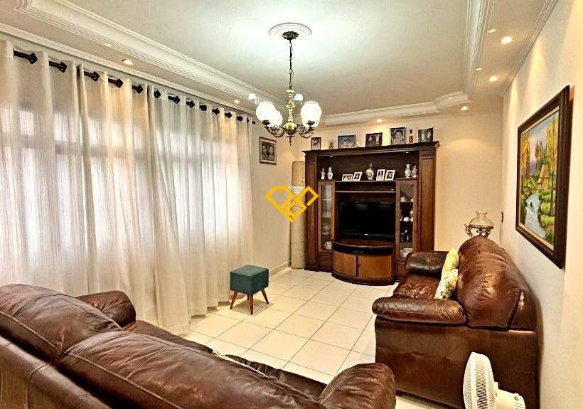 Cobertura à venda no Ponta da Praia: Sala 1° andar
