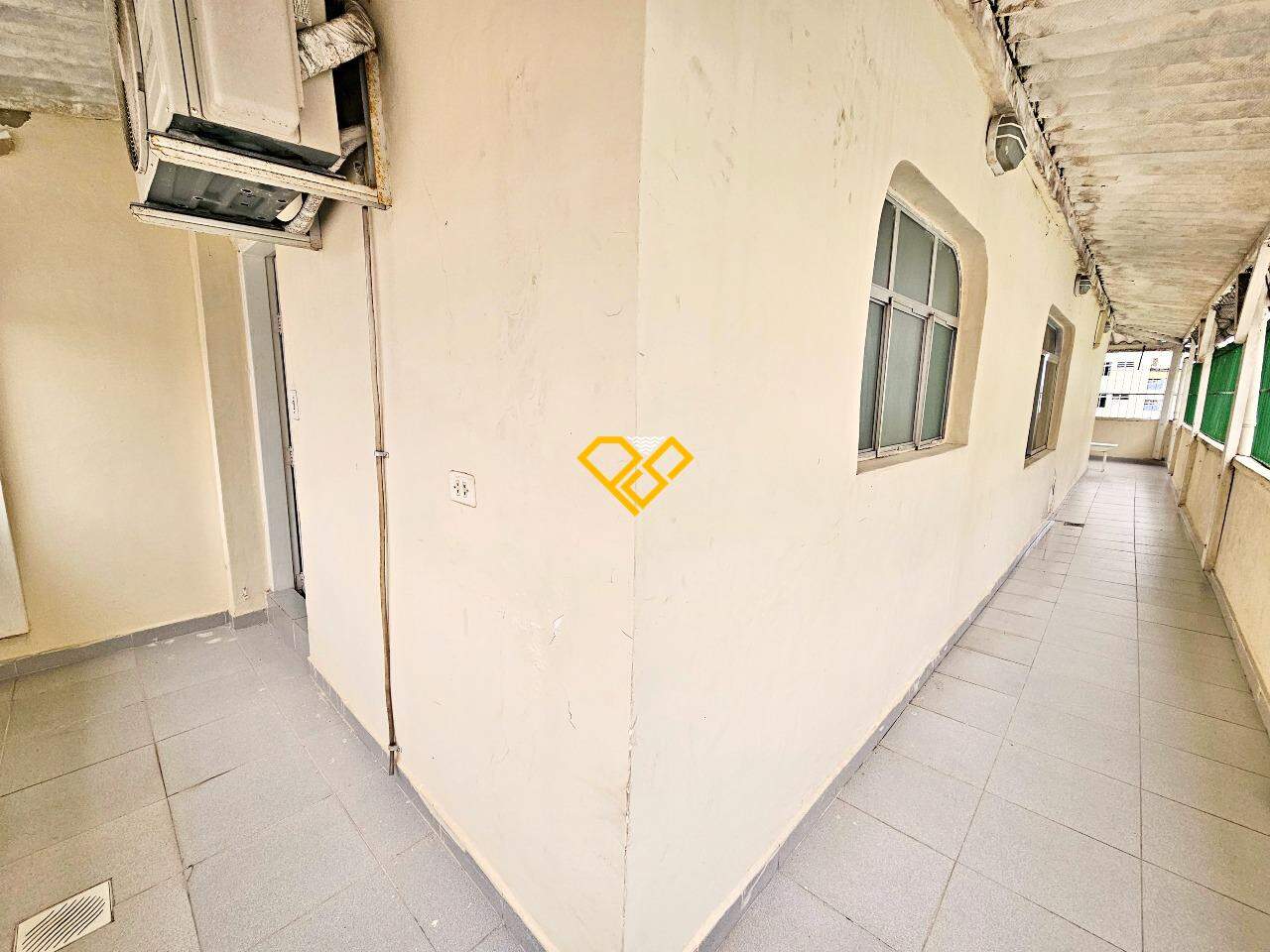 Apartamento para aluguel no Ponta da Praia: Lazer - salão de festas