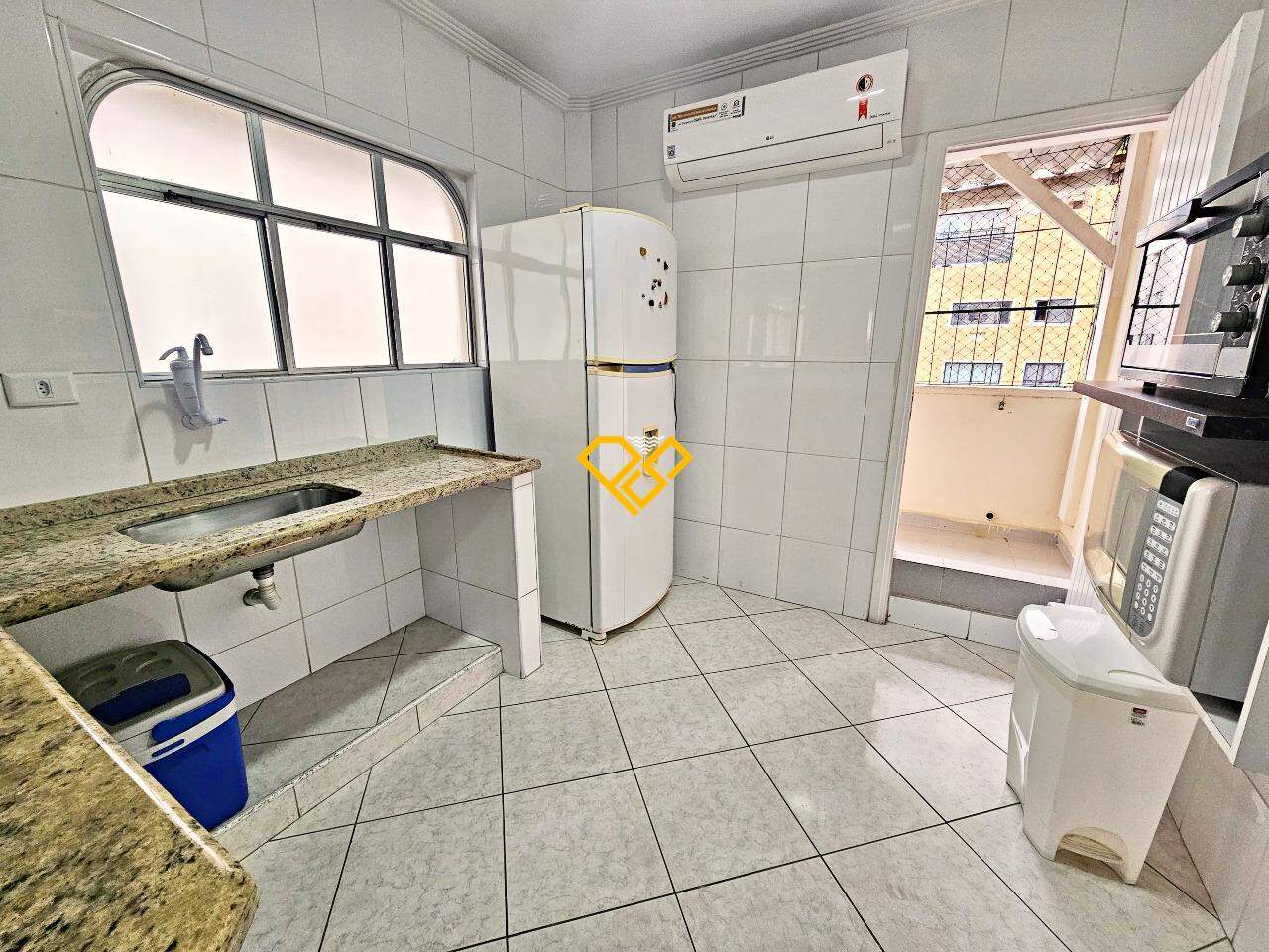 Apartamento para aluguel no Ponta da Praia: Lazer - cozinha salão de festas