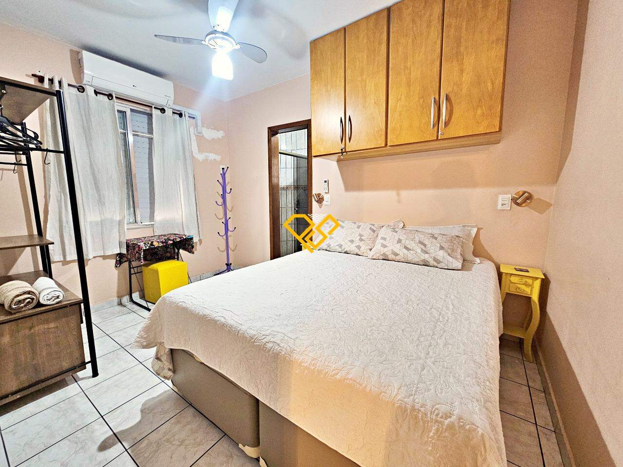 Apartamento para aluguel no Ponta da Praia: Dormitório 1 - suíte