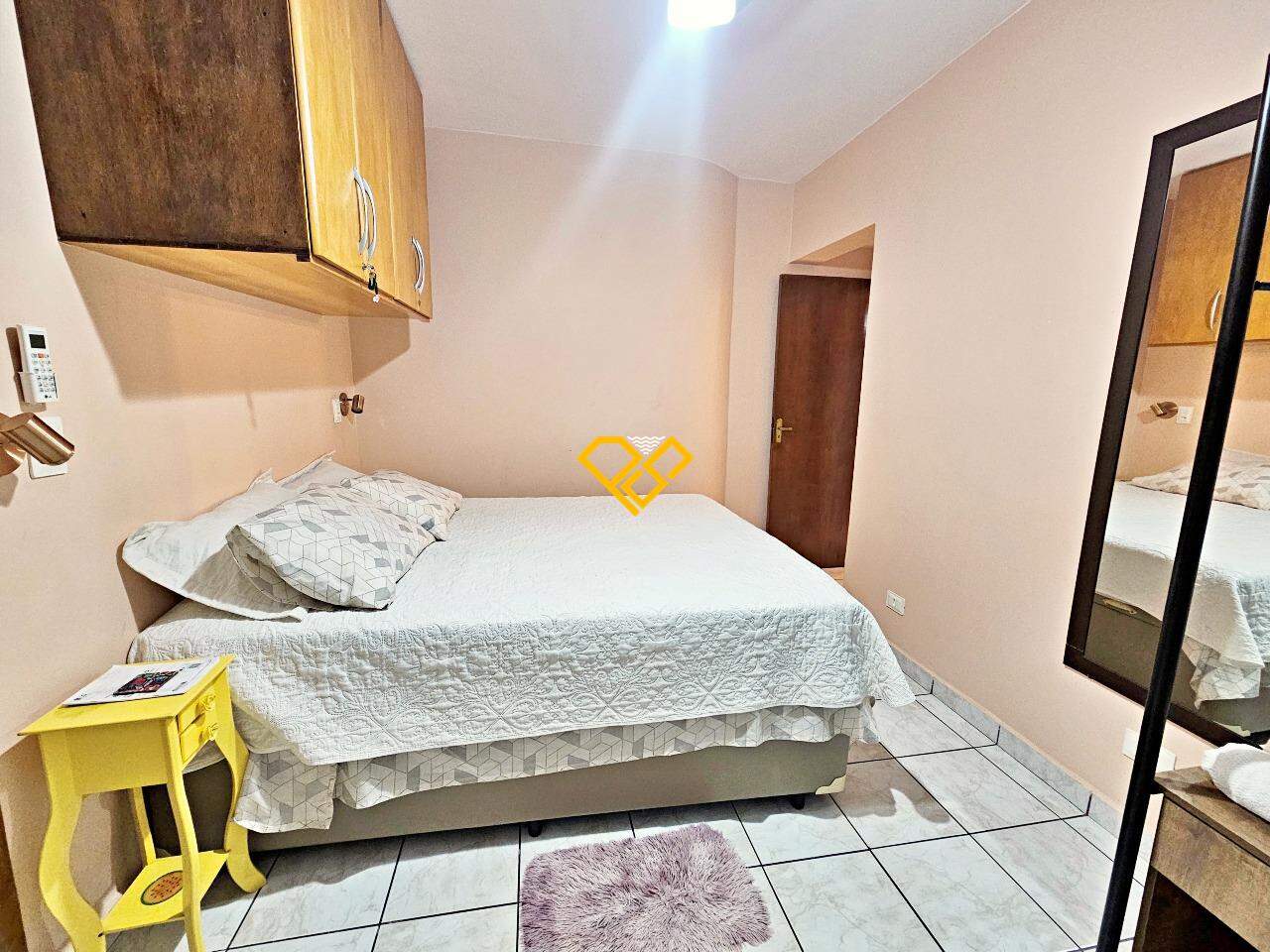 Apartamento para aluguel no Ponta da Praia: Dormitório 1 - suíte