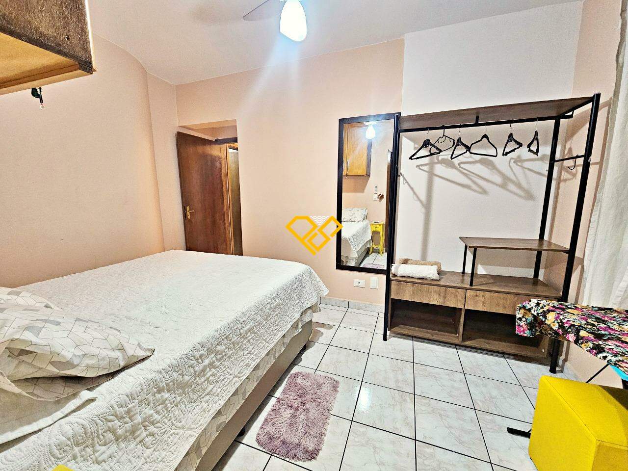 Apartamento para aluguel no Ponta da Praia: Dormitório 1 - suíte