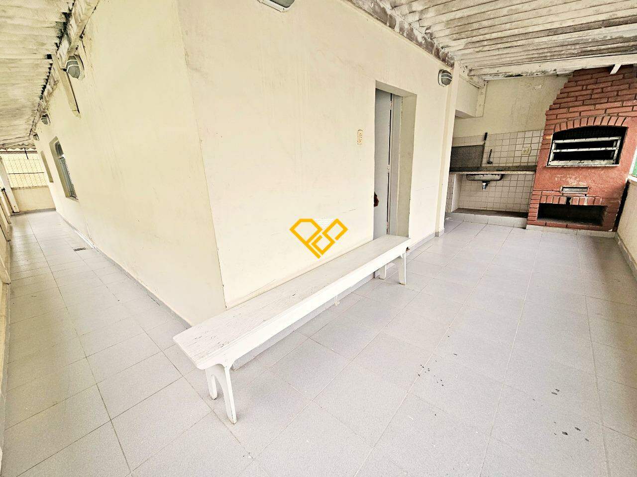 Apartamento para aluguel no Ponta da Praia: Lazer - salão de festas