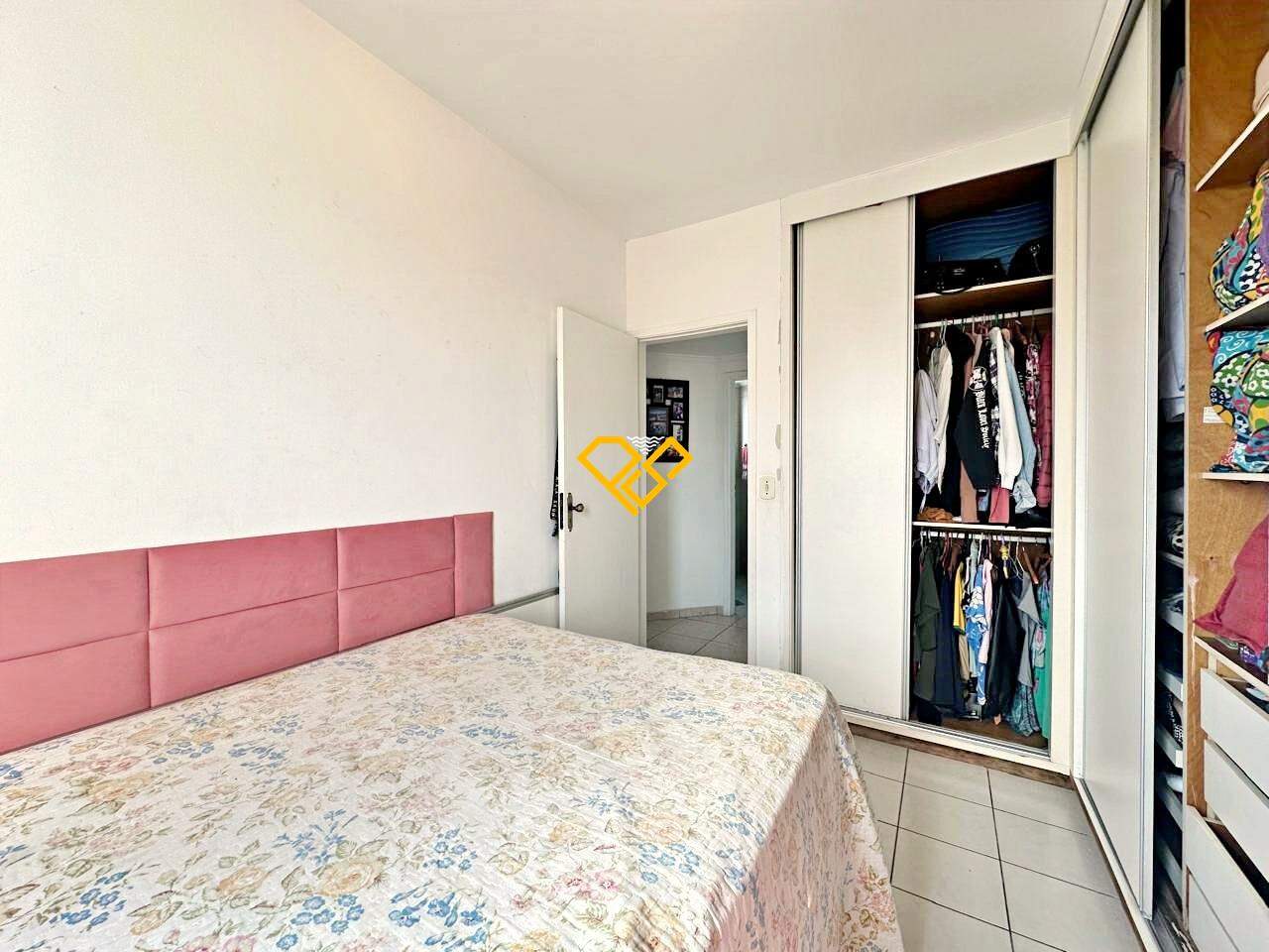 Apartamento à venda no Embaré: Dormitório 2