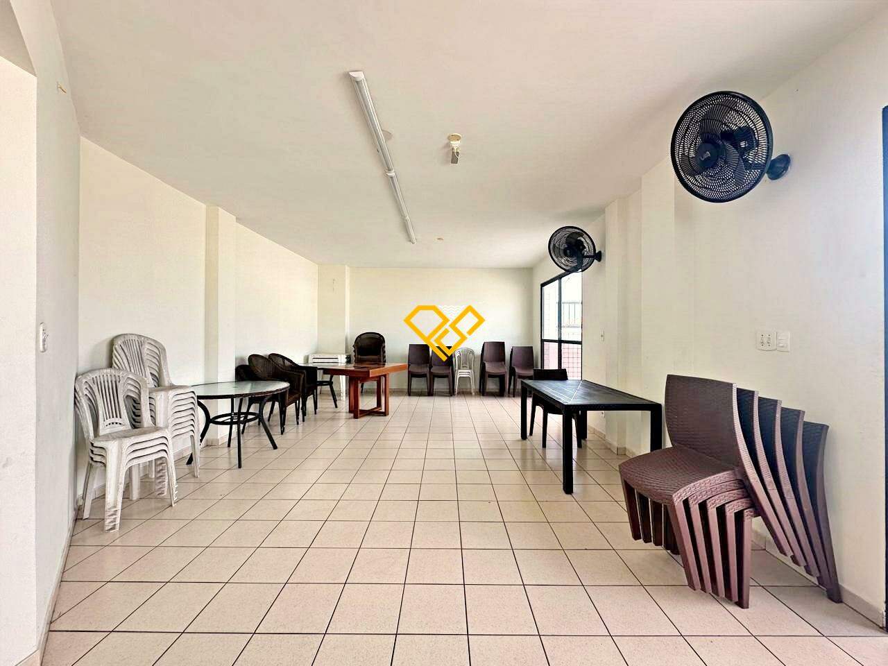 Apartamento à venda no Embaré: Lazer - salão de festas