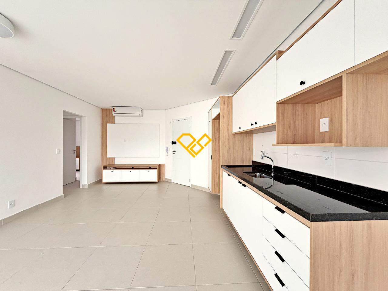 Apartamento para aluguel no Campo Grande: Sala e cozinha integrada