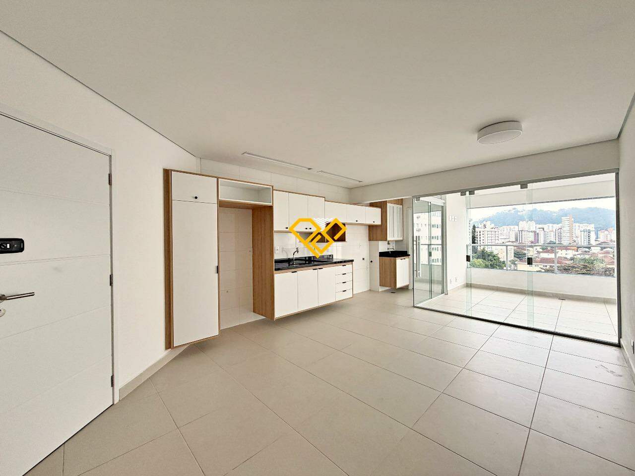 Apartamento para aluguel no Campo Grande: Sala e cozinha integrada