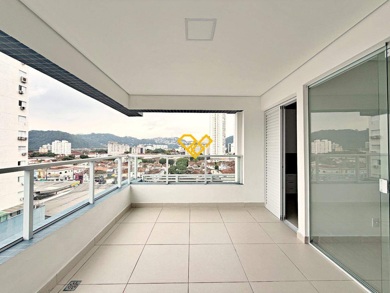 Apartamento para aluguel no Campo Grande: Varanda