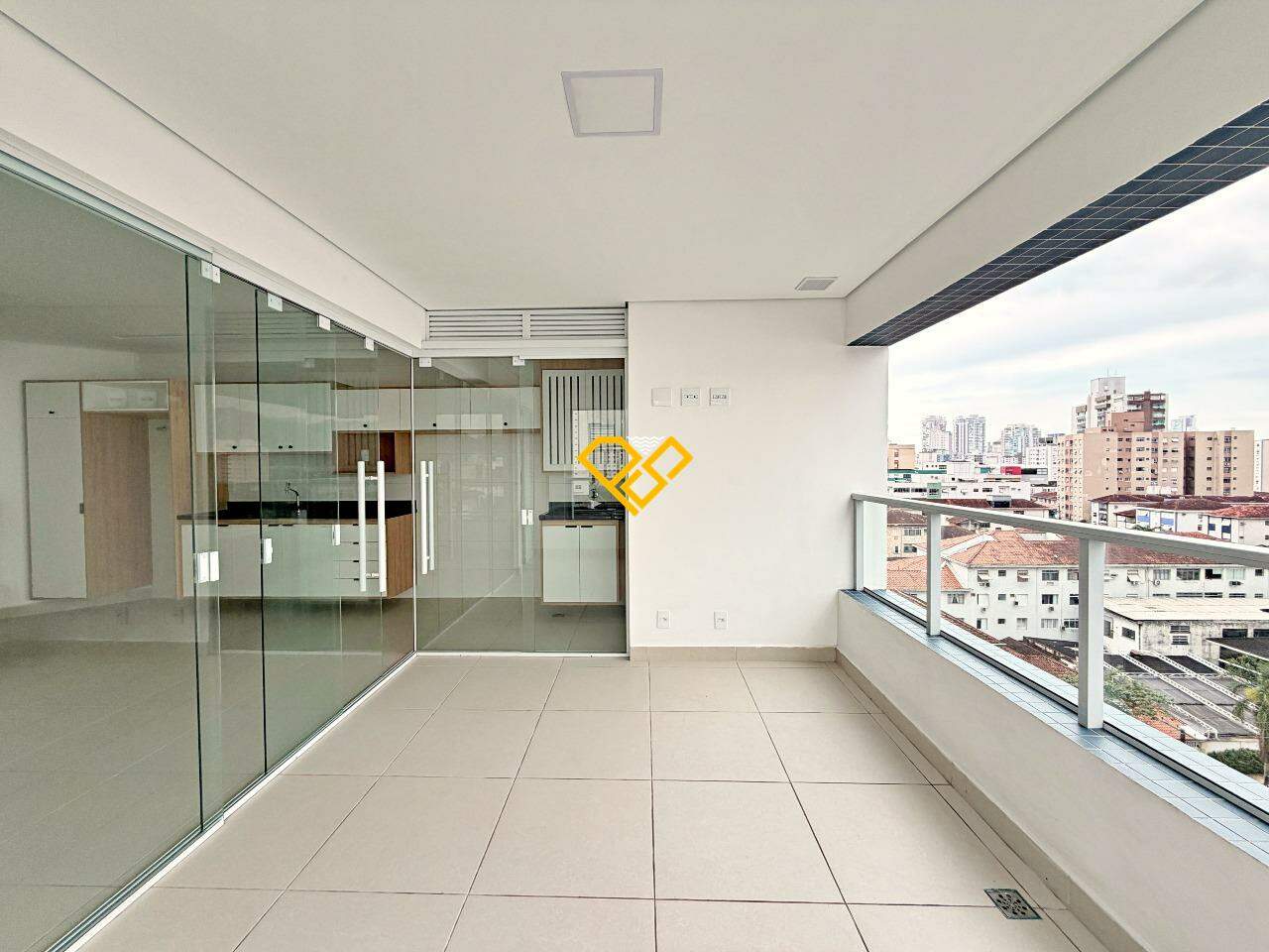 Apartamento para aluguel no Campo Grande: Varanda