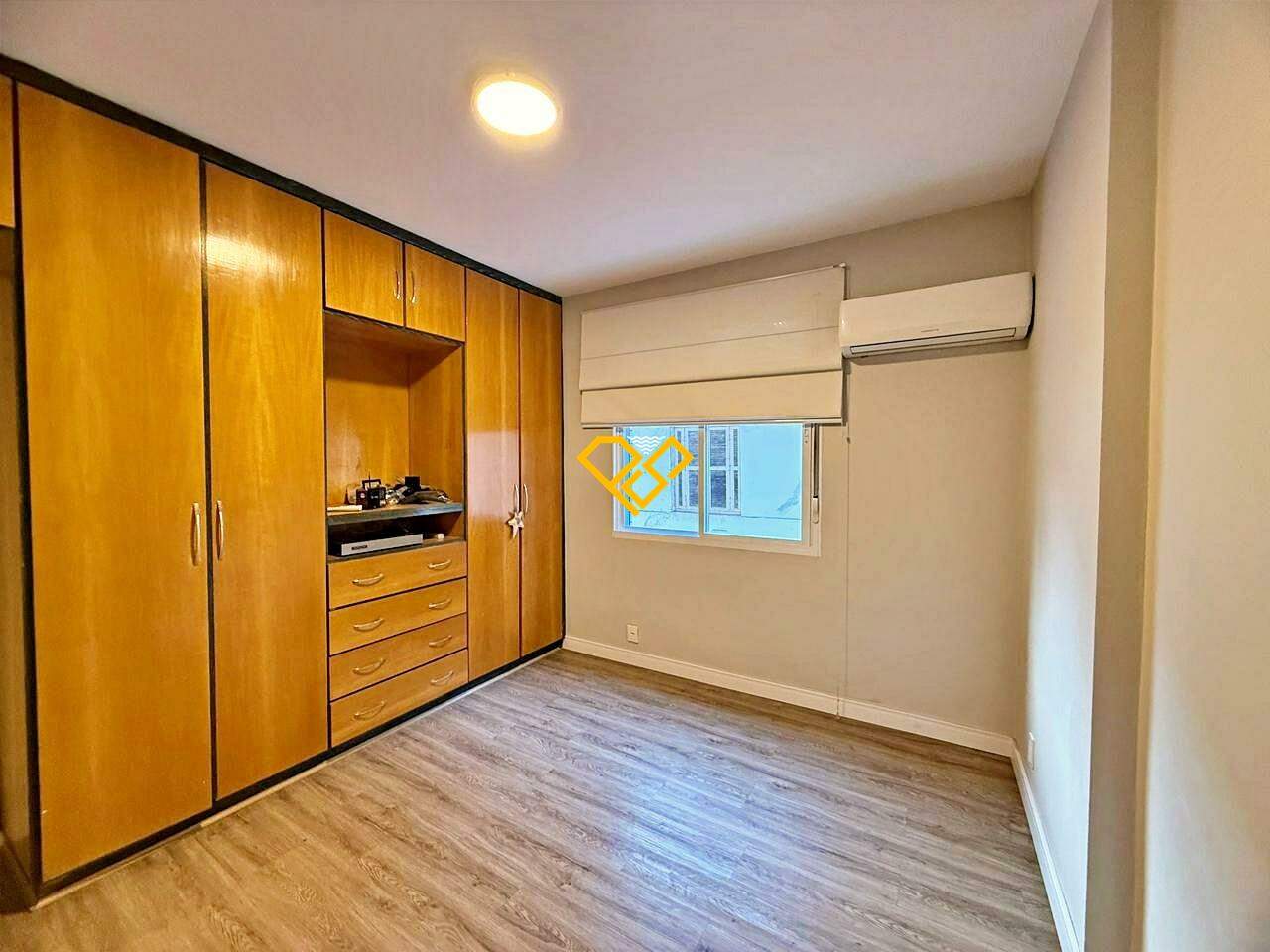 Apartamento à venda no Embaré: Dormitório 4