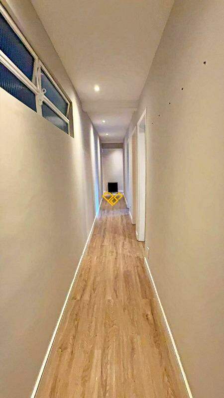 Apartamento à venda no Embaré: Área íntima