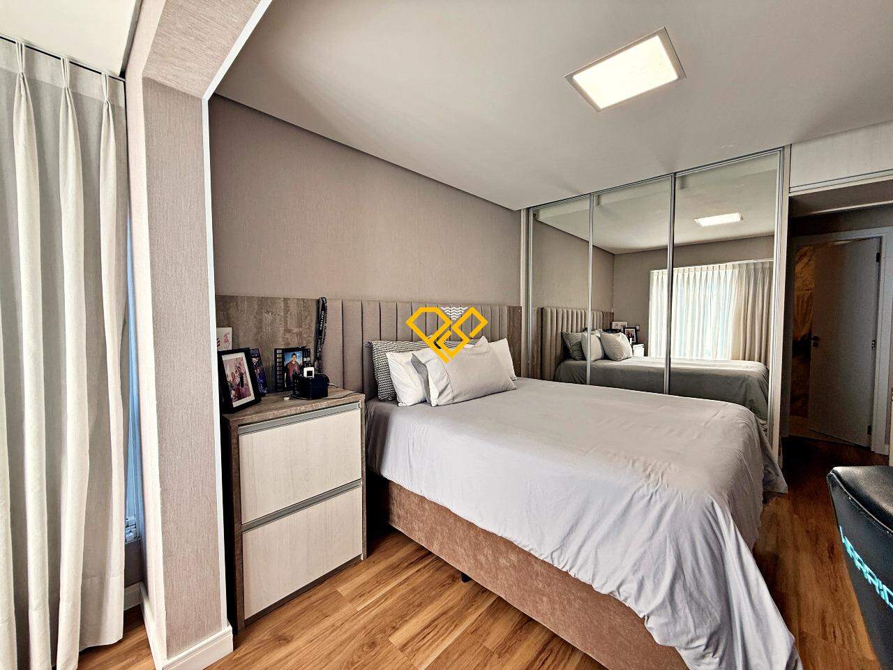 Apartamento à venda no Ponta da Praia: Suíte 2