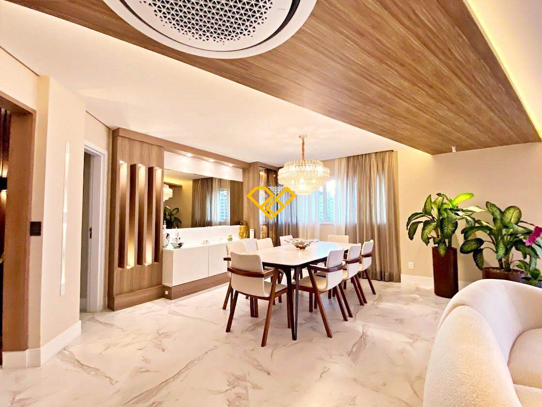 Apartamento à venda no Ponta da Praia: 