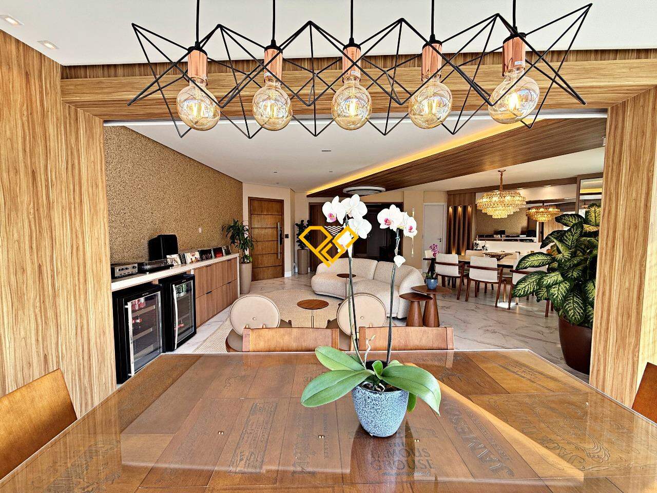 Apartamento à venda no Ponta da Praia: VAranda