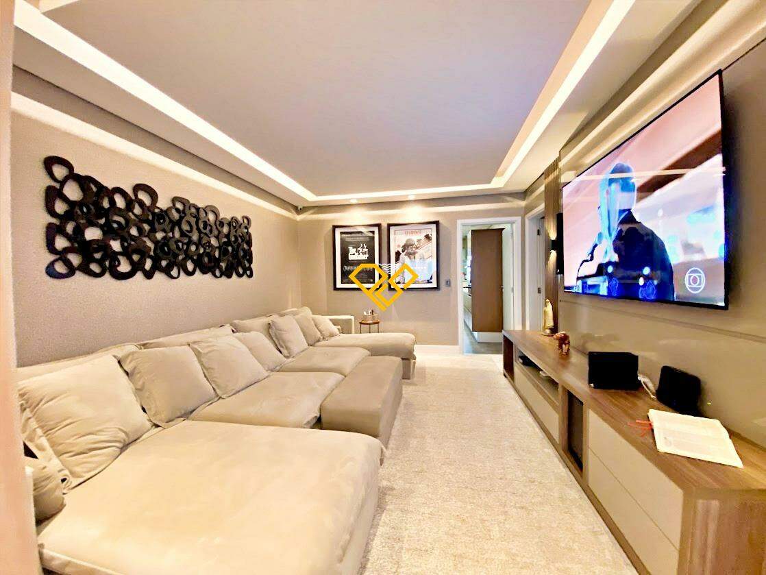 Apartamento à venda no Ponta da Praia: 