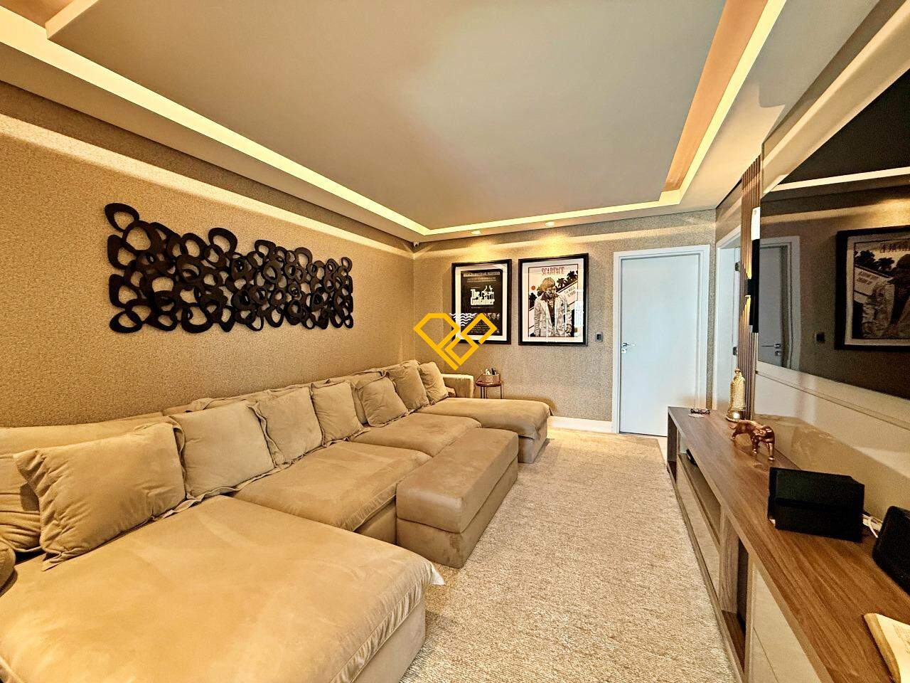 Apartamento à venda no Ponta da Praia: Sala