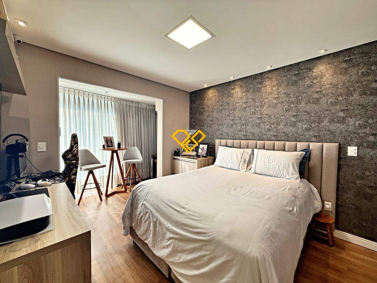Apartamento à venda no Ponta da Praia: Suíte 2