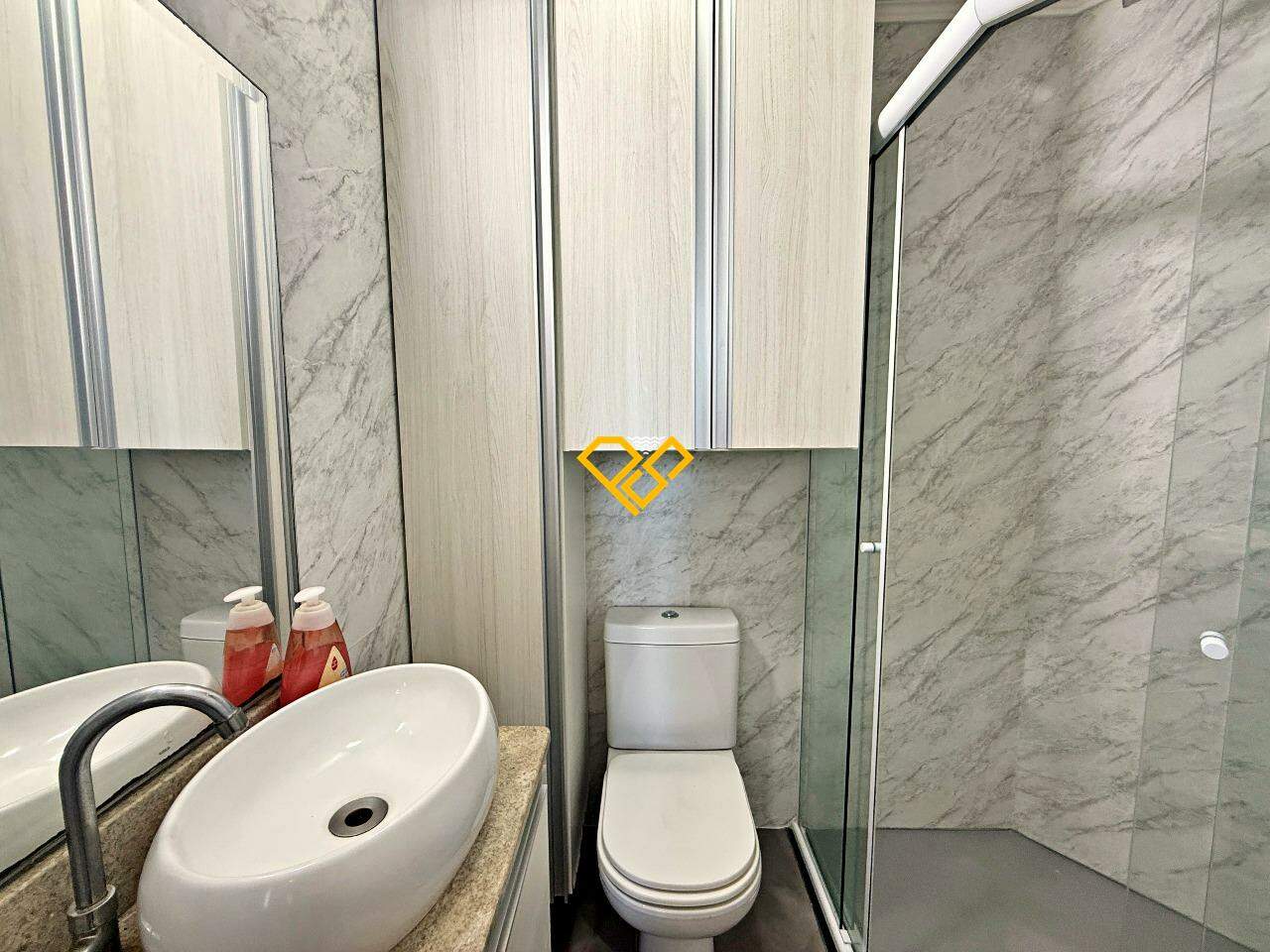 Apartamento à venda no Ponta da Praia: Wc de serviço
