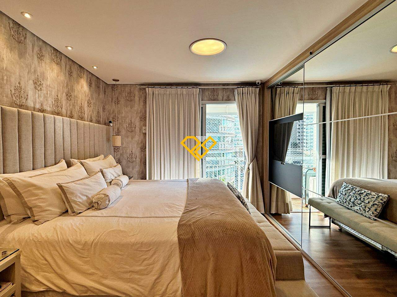 Apartamento à venda no Ponta da Praia: Suíte 1