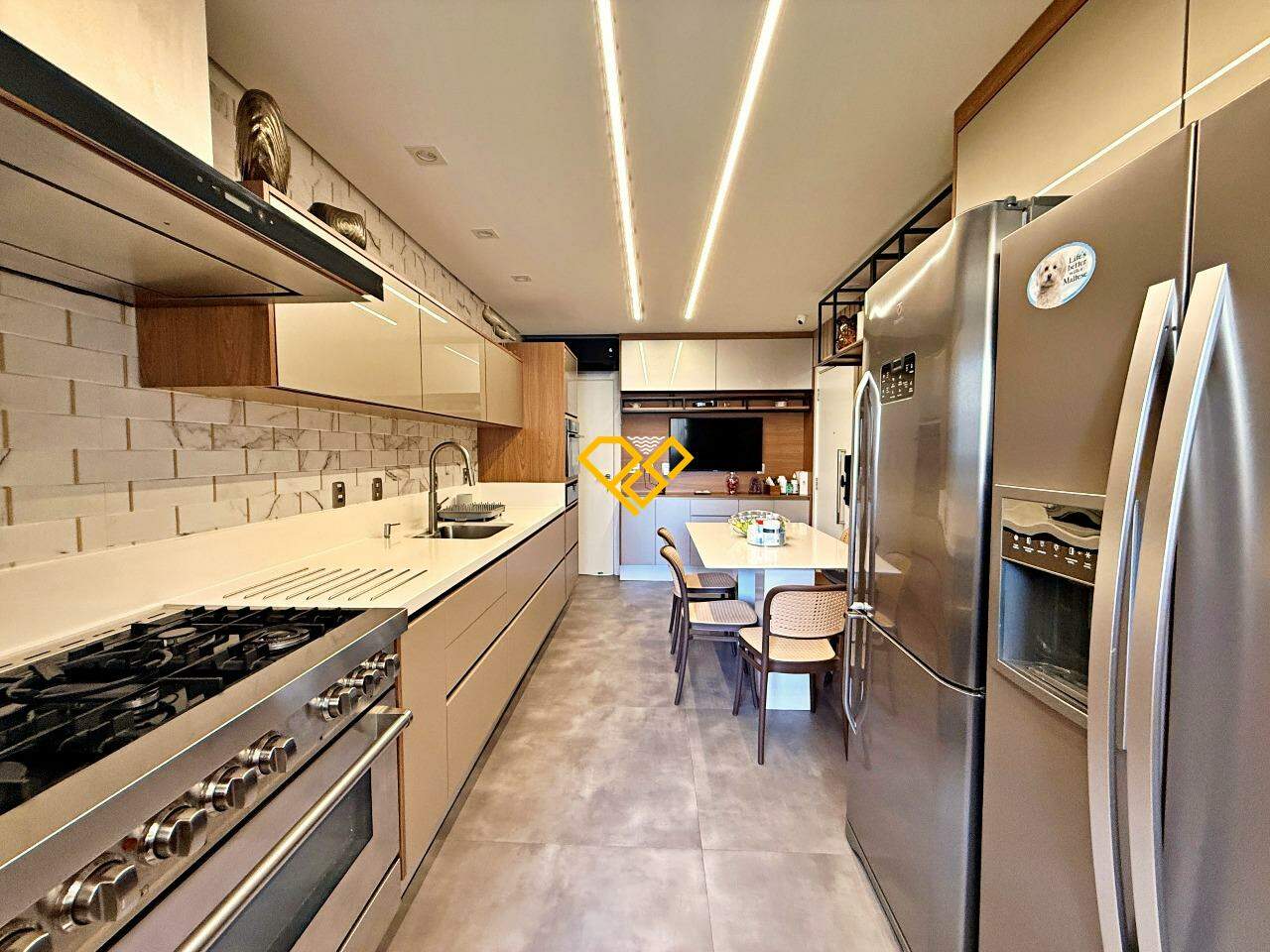 Apartamento à venda no Ponta da Praia: Cozinha