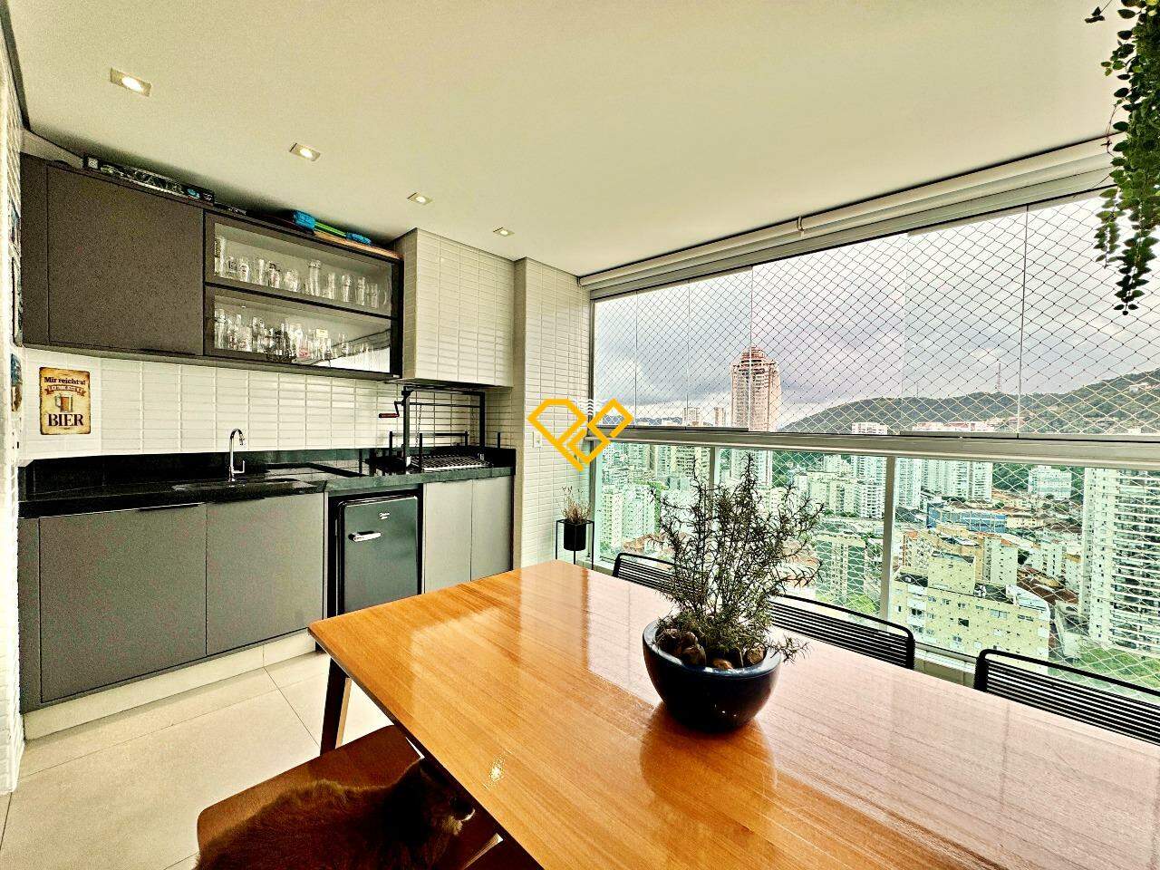 Apartamento à venda no Pompéia: Varanda