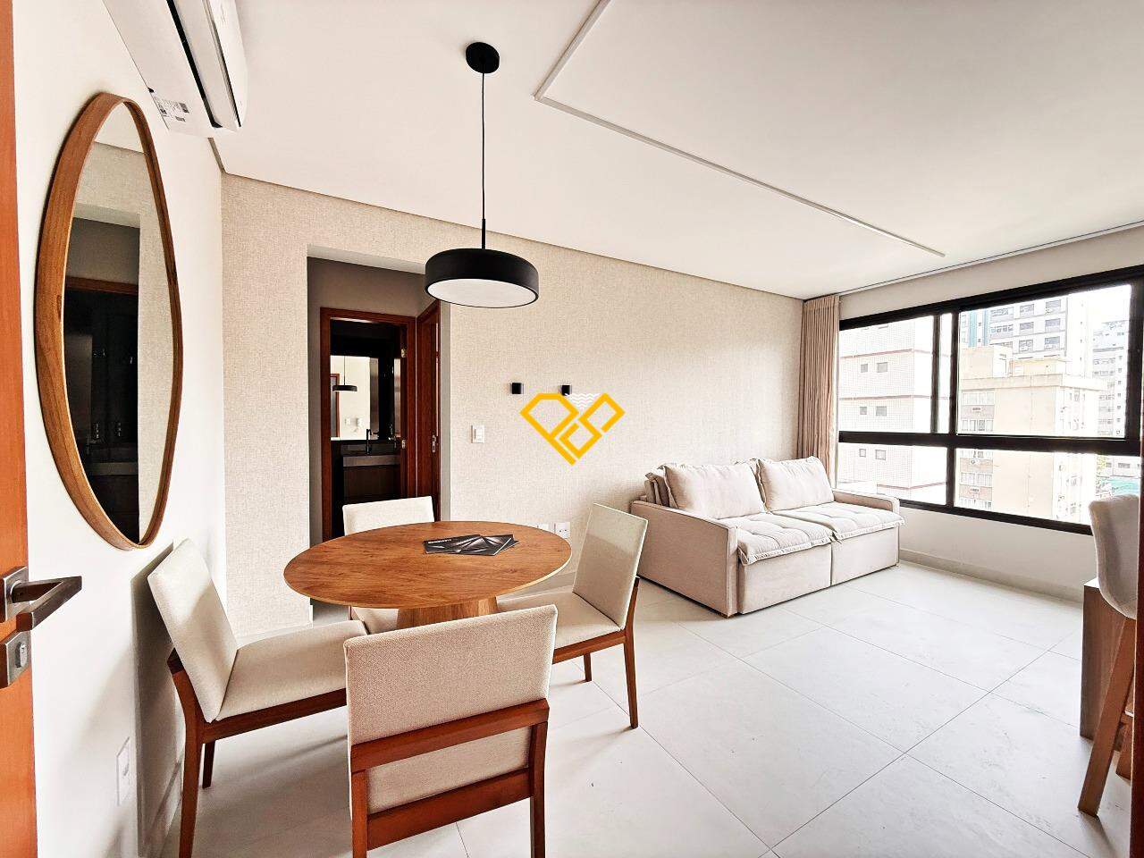 Apartamento à venda no Aparecida: sala 2 ambientes
