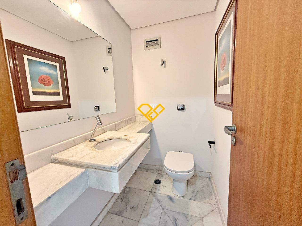 Apartamento à venda no Boqueirão: Lavabo