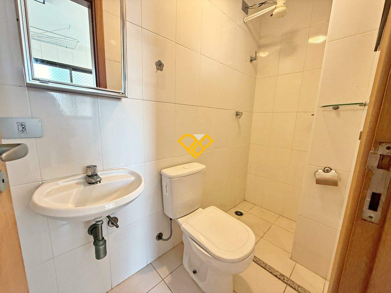 Apartamento à venda no Boqueirão: Wc de serviço