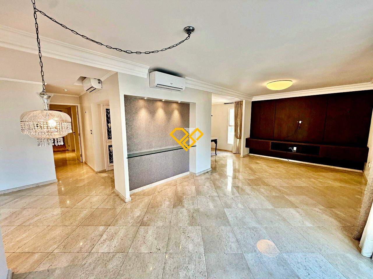 Cobertura à venda no Boqueirão: Sala 1° andar