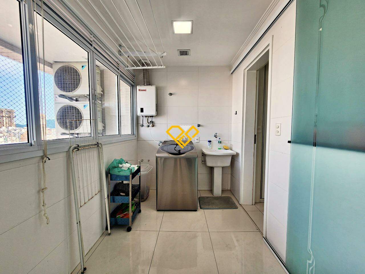 Apartamento para aluguel no Aparecida: Área de serviço